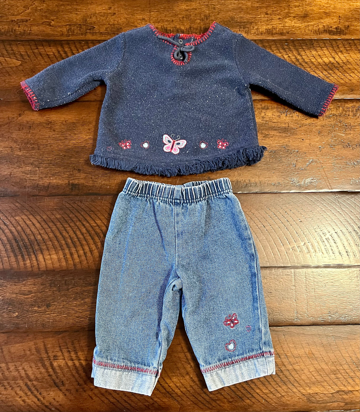 2pc Sweet navy top/jean BUTTERFLY motif on both! - size Month - 6-9 / 9M