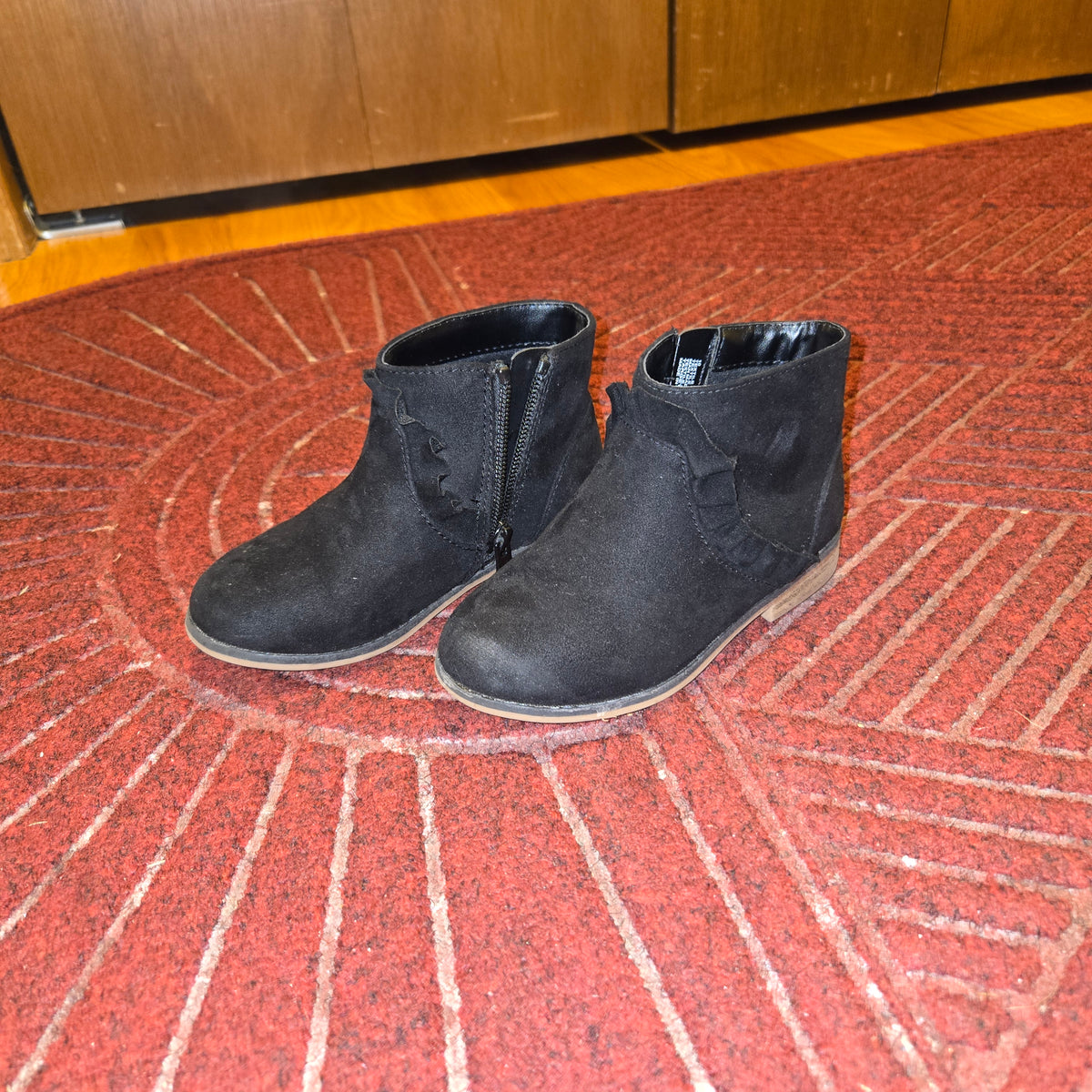 Cat&Jack black ruffle Dress boots, EUC - size Shoes - Toddler 10