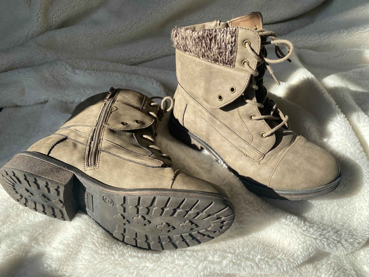 Steve Madden tan suede Laced boots (zip side) - size Shoes - Adult 5