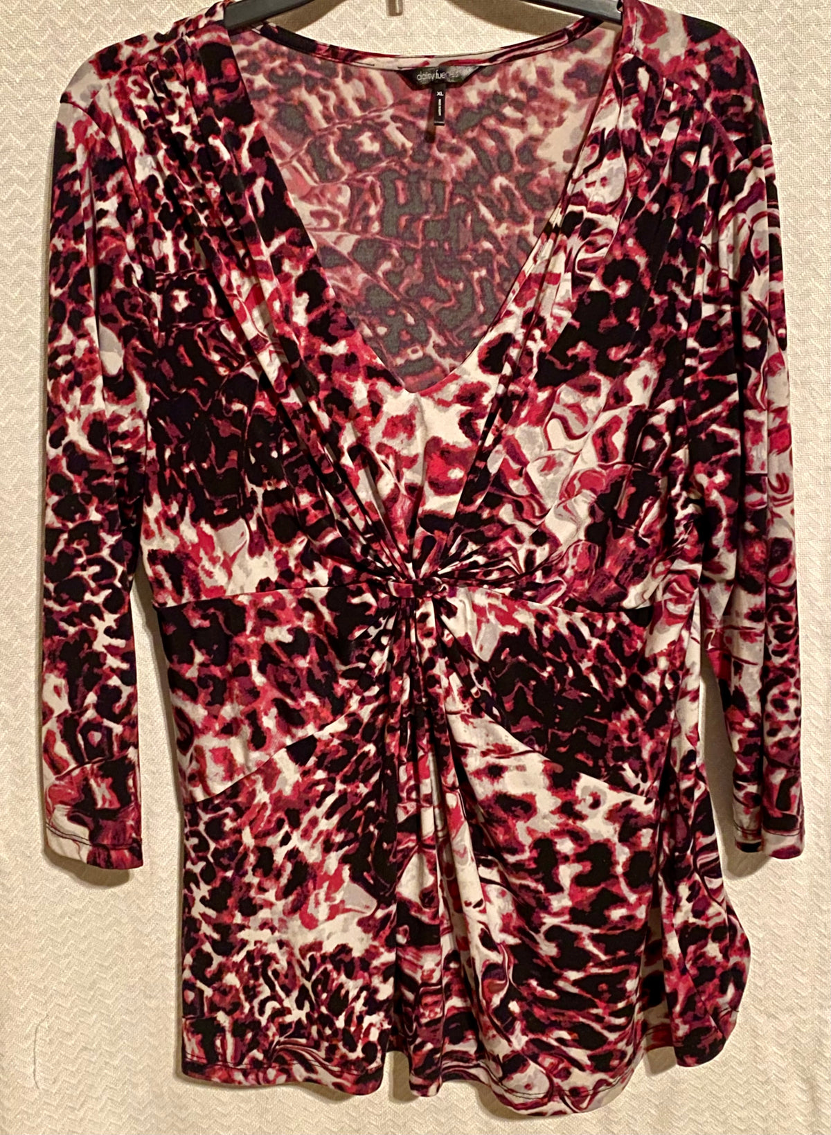 Daisy Fuentes pink black & white patterned 3/4 - size Women - XL (16/18)