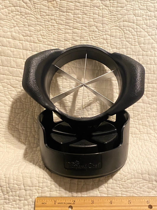 Pampered chef Veggie wedger