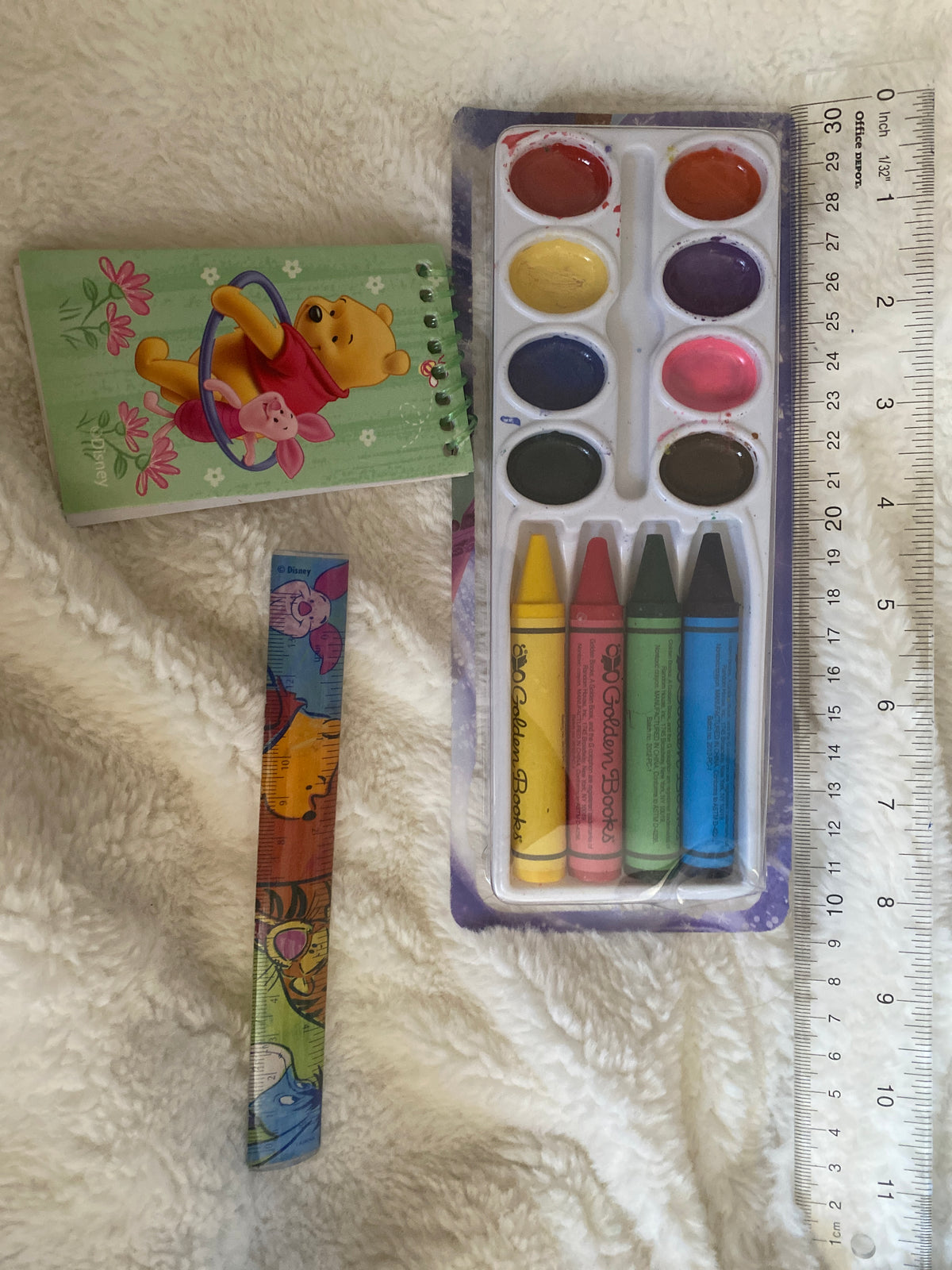 DIsney Pooh golden books Art supplies set