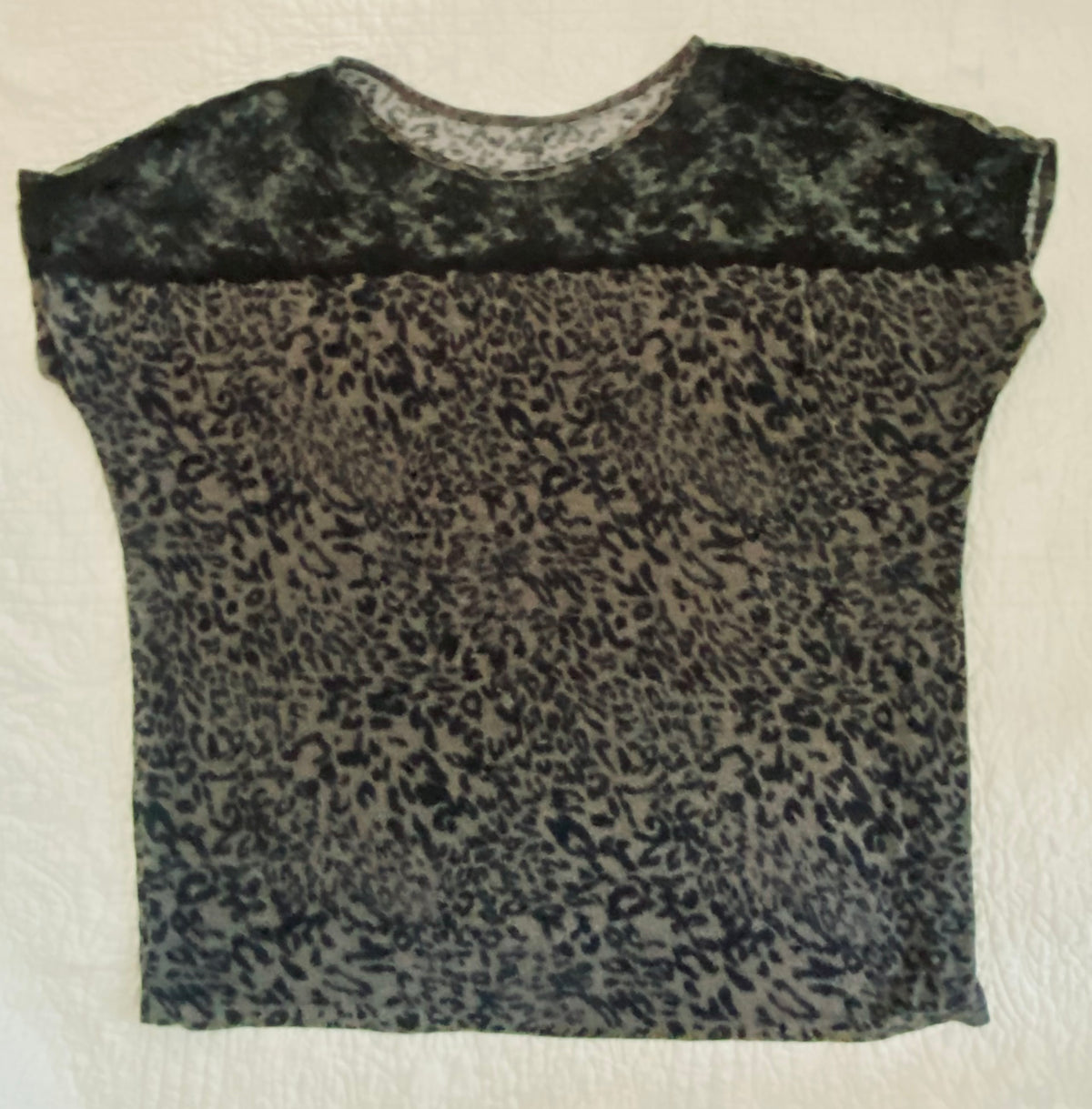 Soft tagless pajama top Black and grey w black