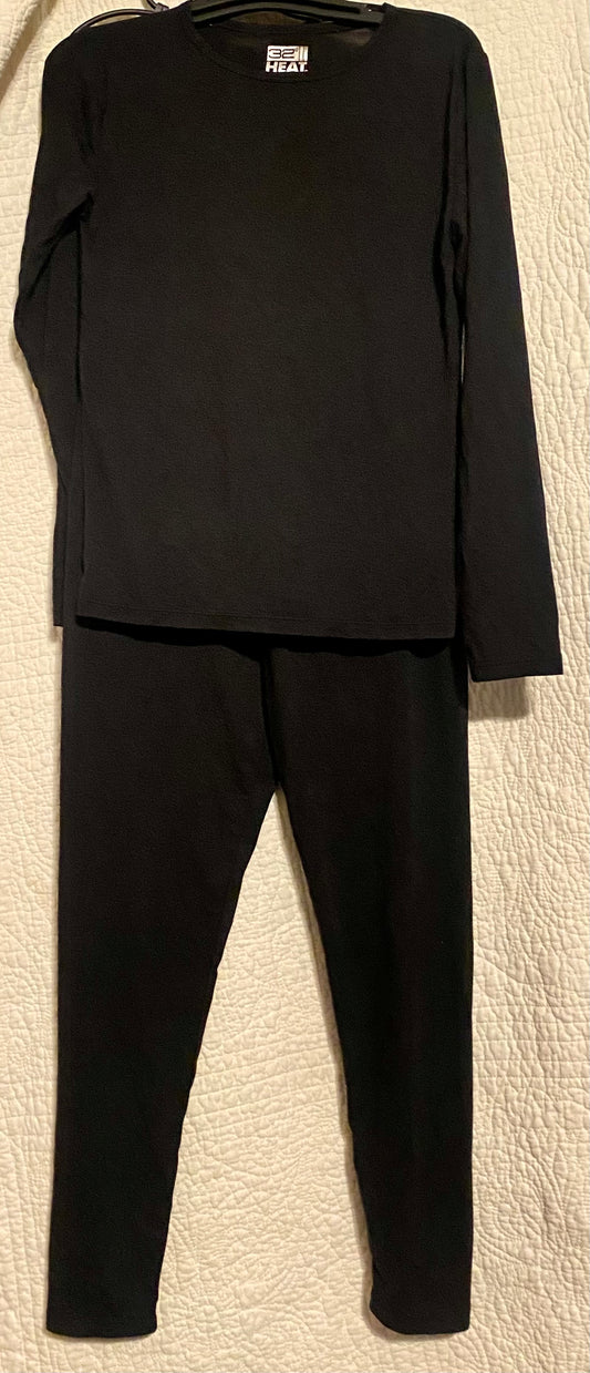 32 degrees Heat 2 piece Black long underwear set - size Youth - 10 (L)