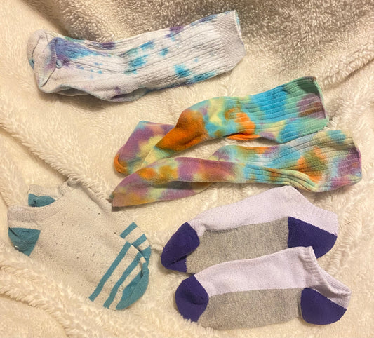 Lot of 4 pair of socks Approx age 8-12 yes old