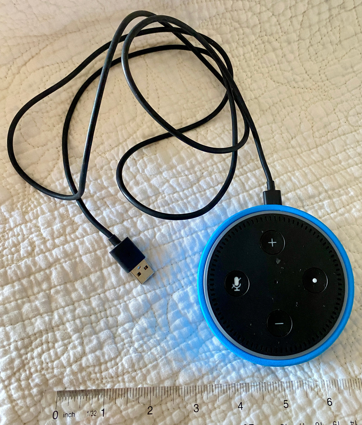 Amazon echo dot 2 Portable wi/fi Bluetooth