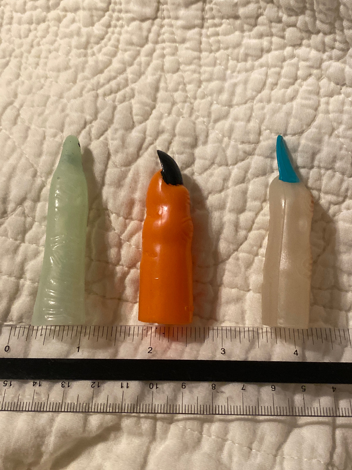 3 rubber finger caps