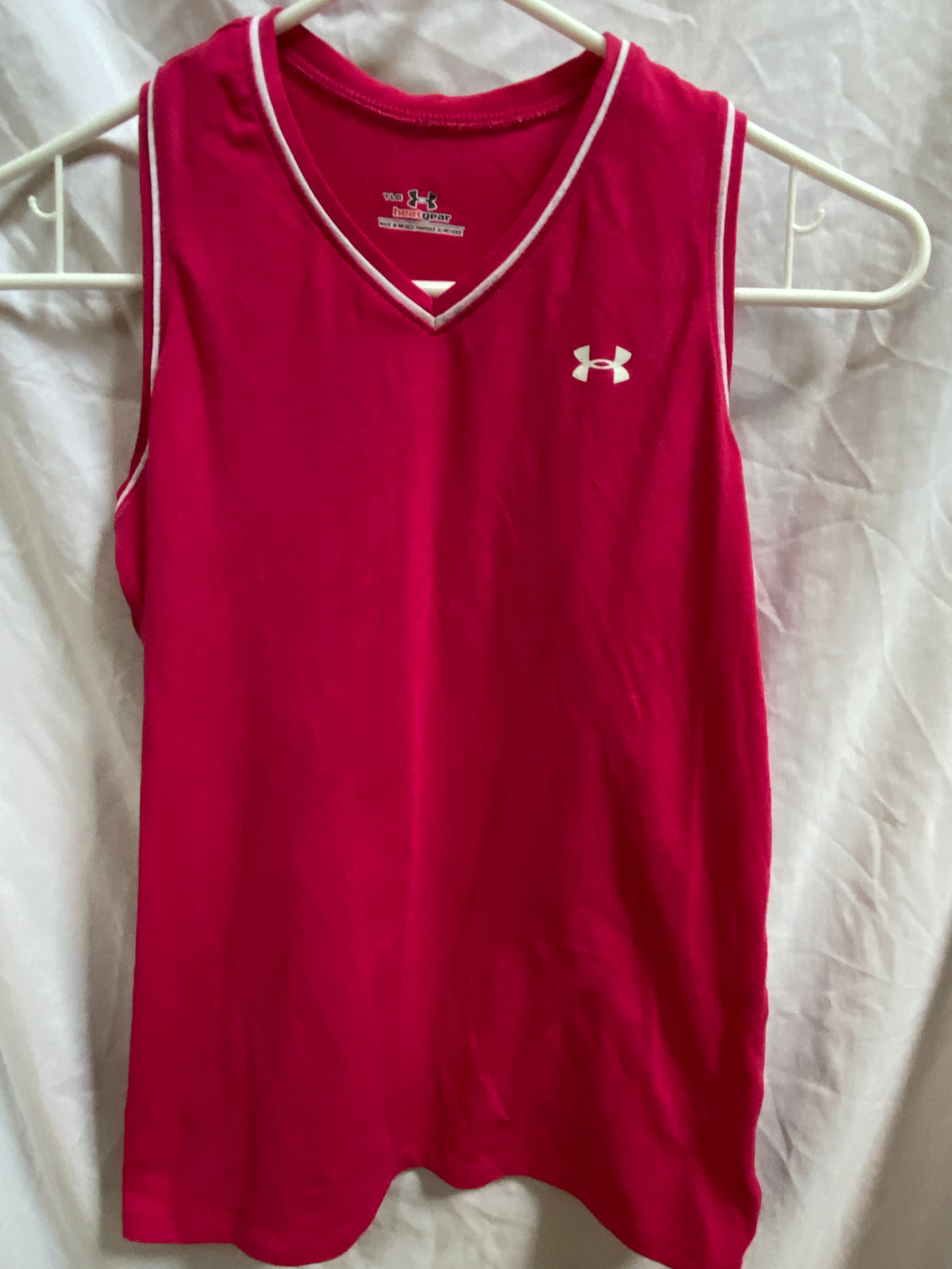 Under Armour hot pink Tank top - size Youth - 14 (XL)