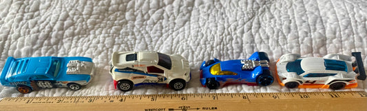 Lot of 4 matchbox Vehicles
