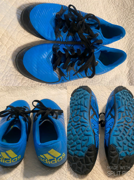 Blue adidas indoor Soccer shoes - size Youth - 6 (S)