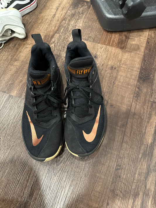 Black fly by II Nike - size Shoes - Adult 10