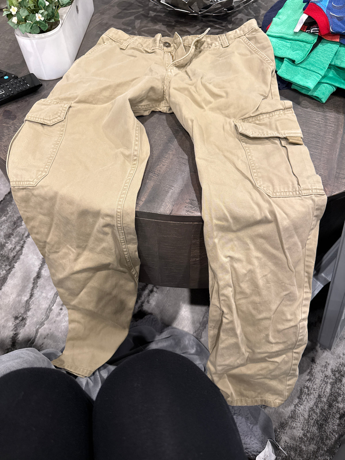 Cargo pants Khaki - size Youth - 14 (XL)