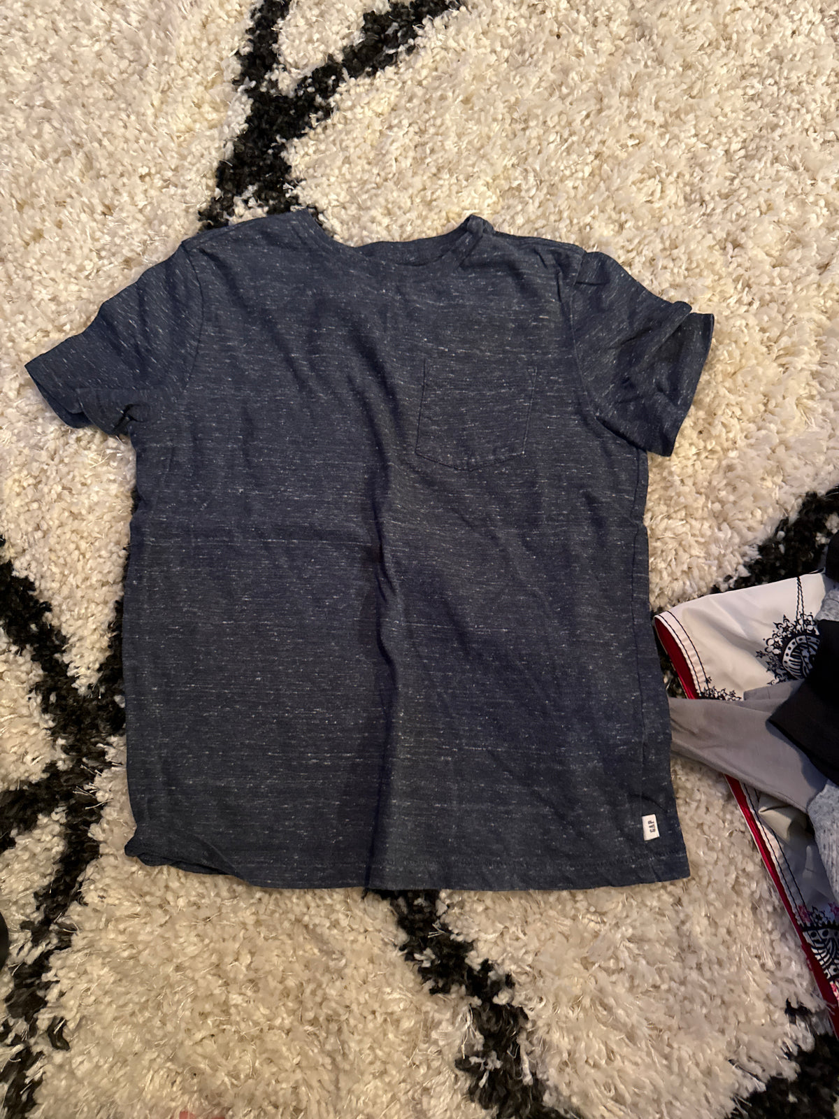 Gap tee - size Youth - 8 (M)