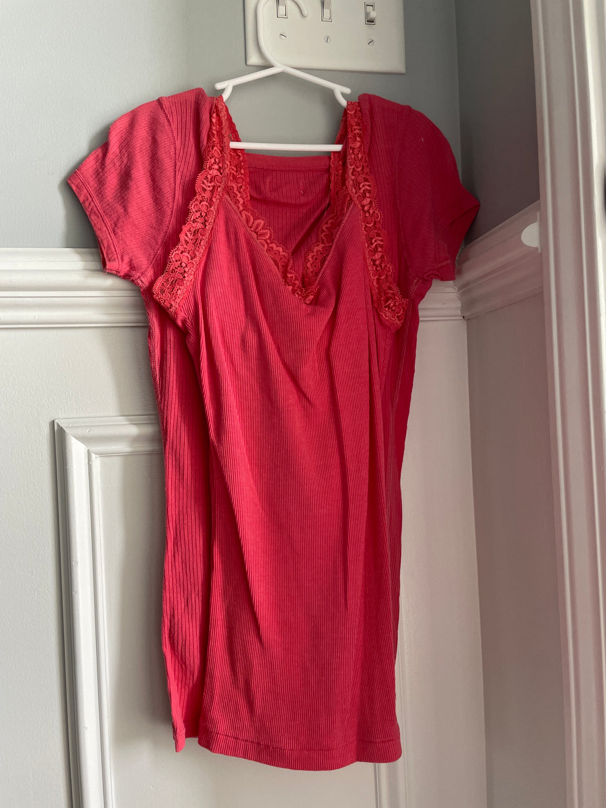 Pink Abercrombie top and Matching tank - size Women - S (4/6)