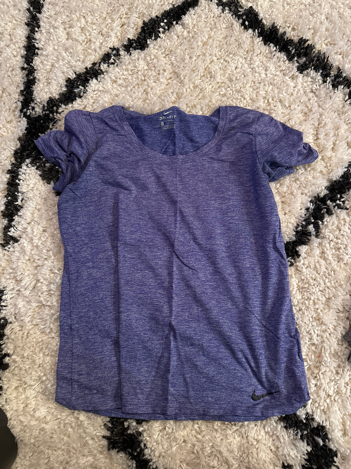 Purple Nike tee - size Women - M (8/10)
