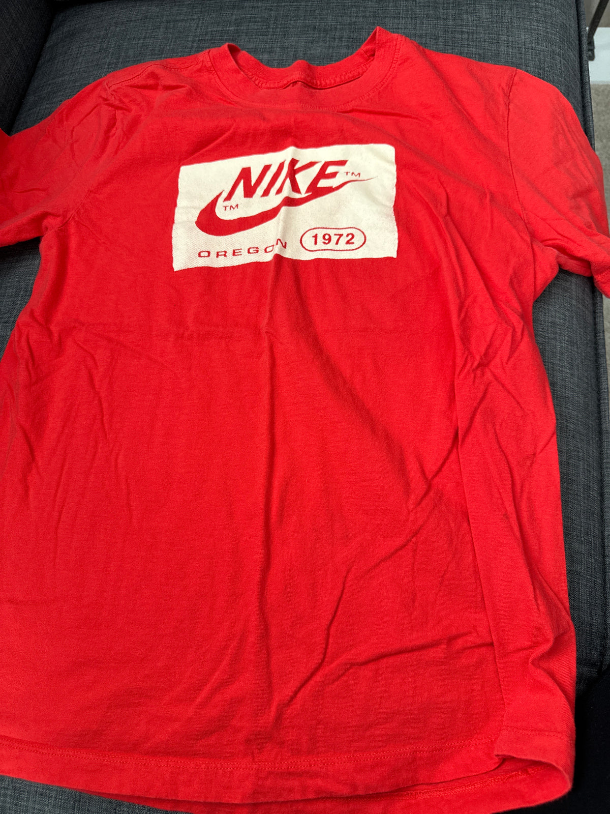 Nike 1972 tee - size Teen/Men - M (32-34)