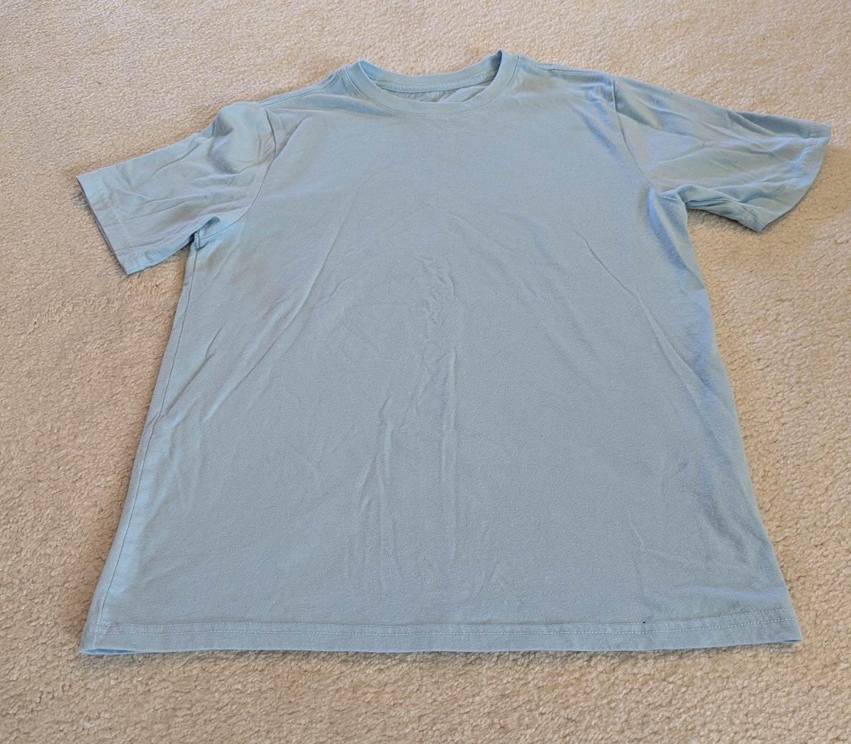 SS Lt blue tshirt - size Youth - 14 (XL)