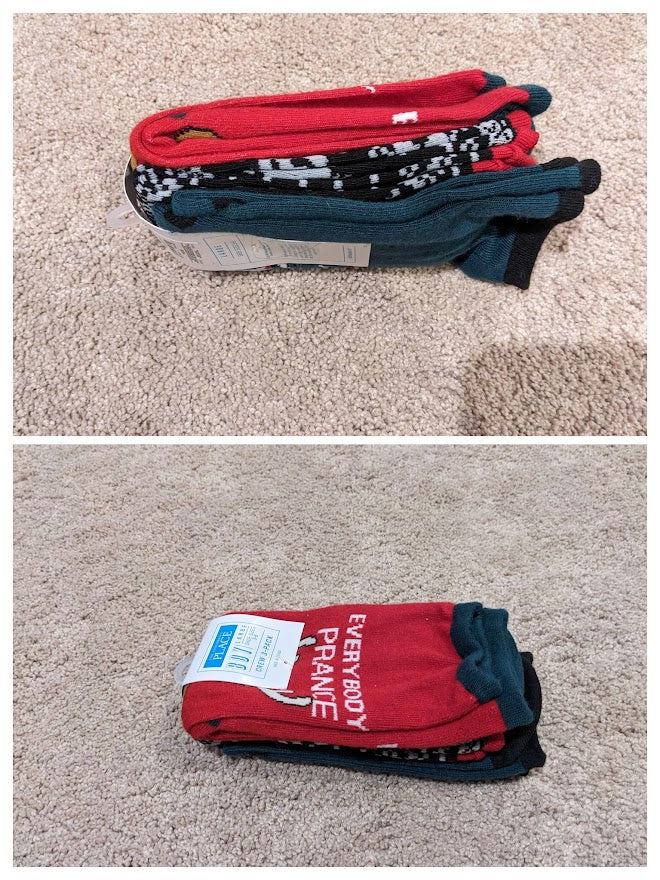 NEW($12)-3 Holiday Socks Shoe Size 3-6