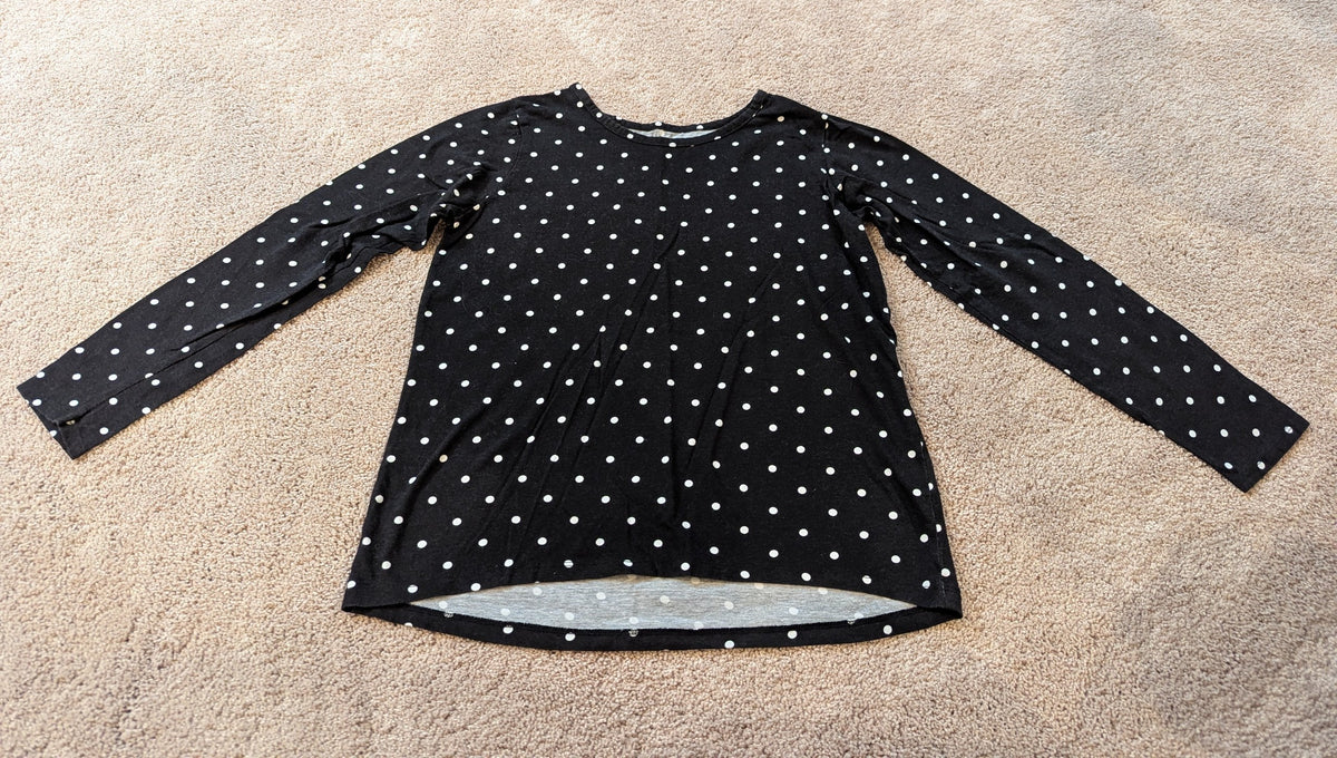 LS black/white dots Hi/low style - size Youth - 14 (XL)