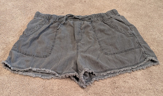 Grey shorts - size Women - 2X (20/22W)