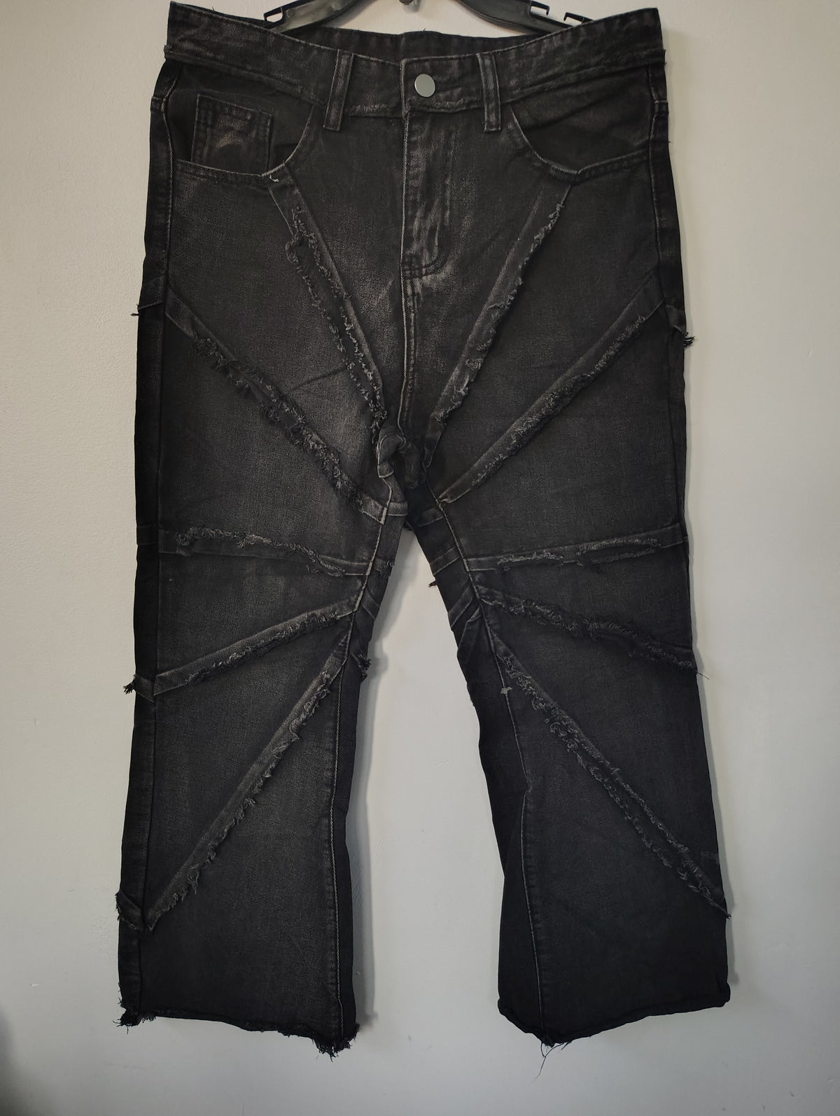 Jeans - black - GUC short, 24 inch inseam - size Junior - M (7/9)