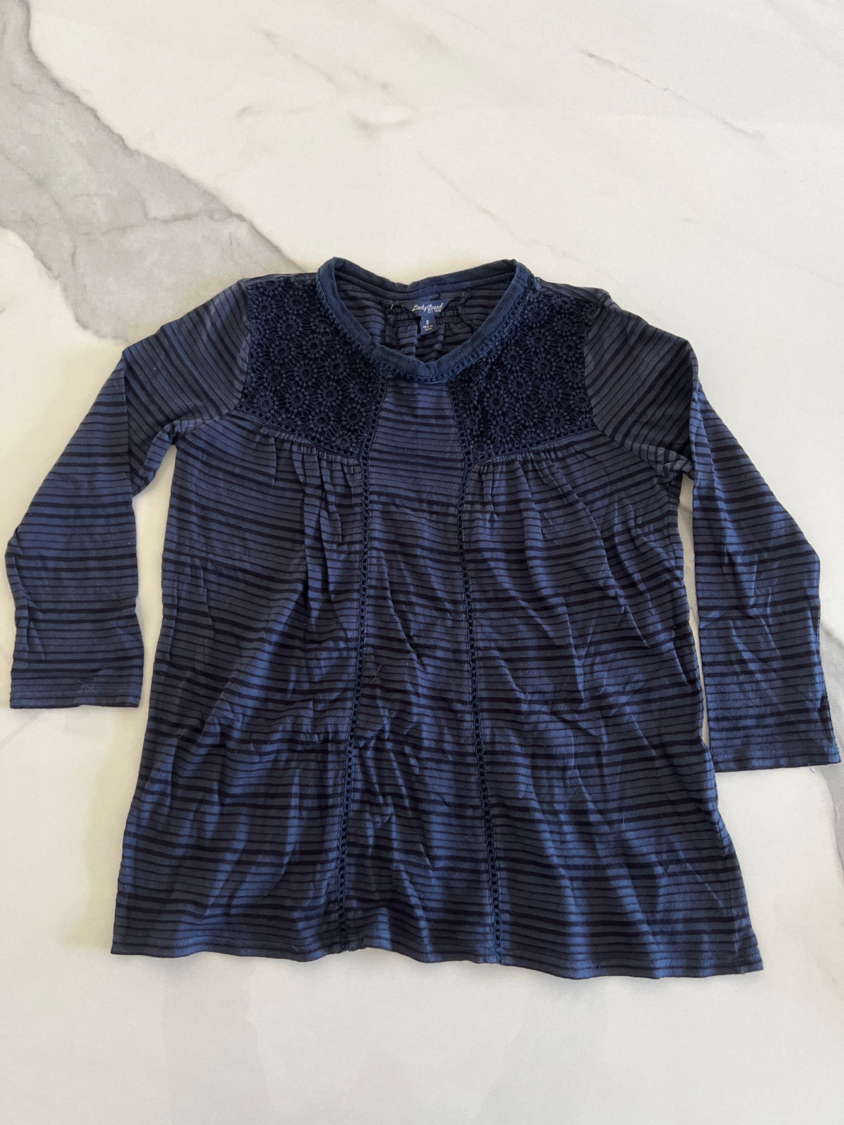 Lucky Brand LS top S but fits lk XS blk w/ - size Women - XS (0/2)
