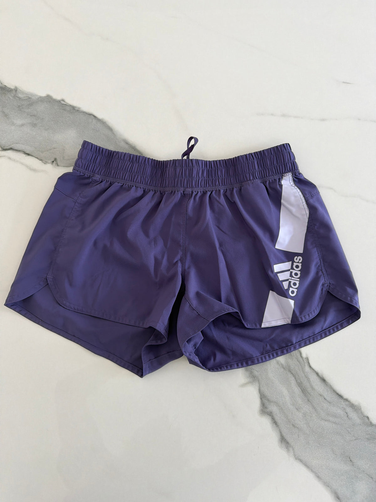 Adidas athletic shorts SzS purple EUC - size Junior - S (3/5)