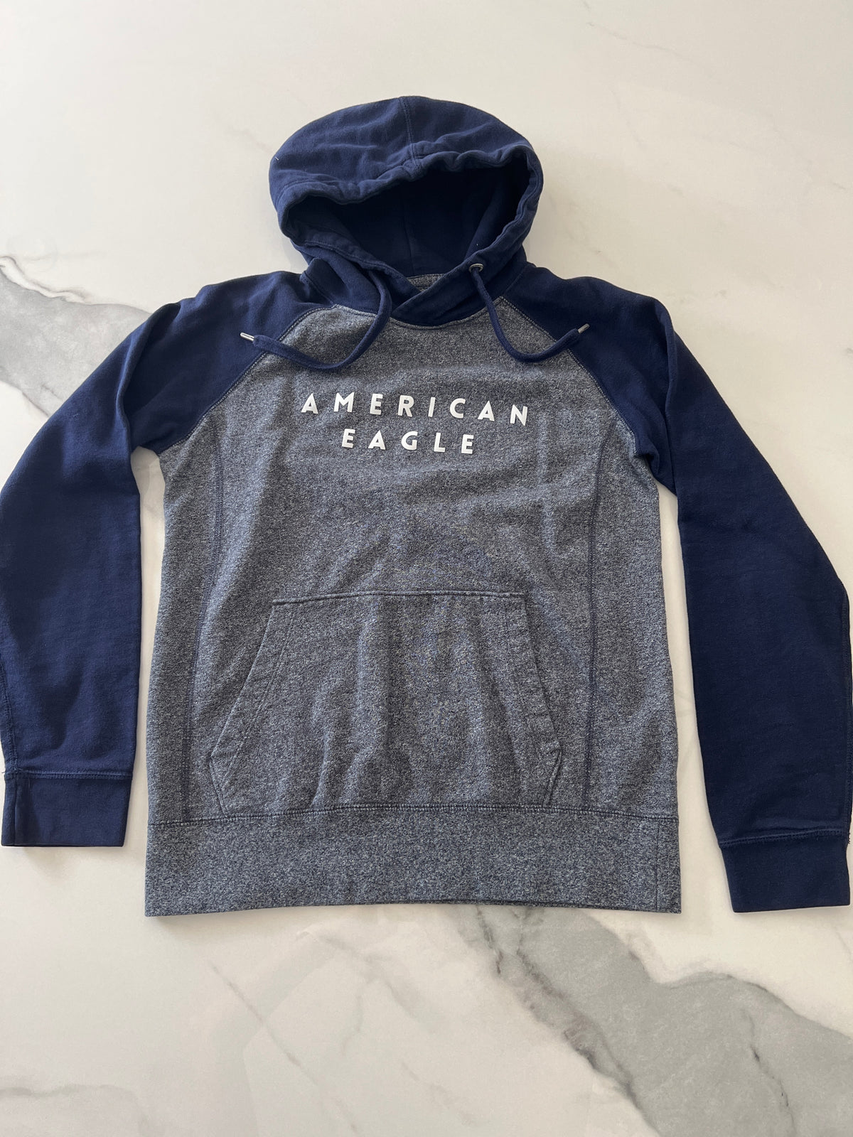 American Eagle hoodie XS Hthr navy/navy sleeves - size Teen/Men - XS (26-28)