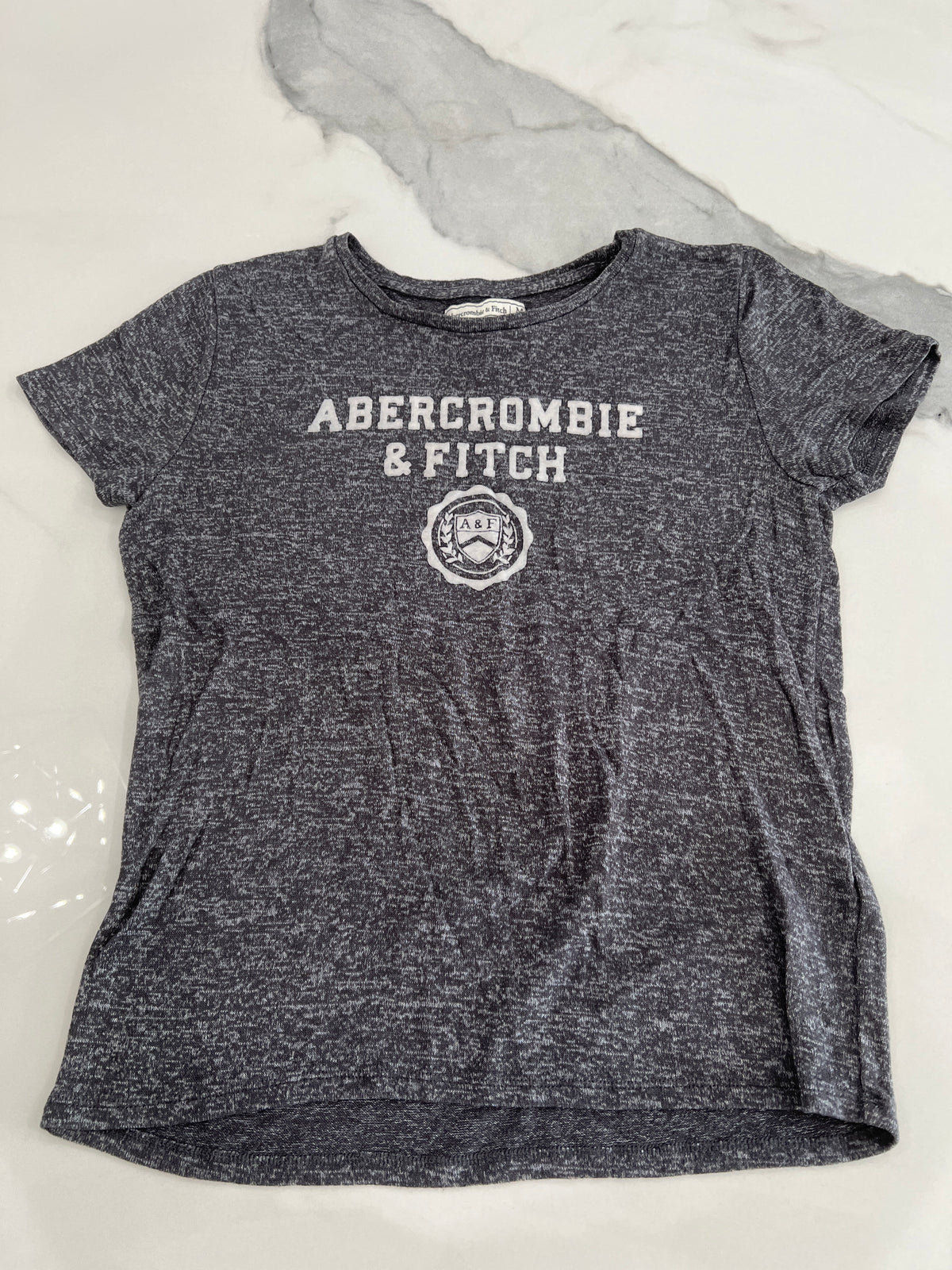 Abercrombie & Fitch SS Top heather gray szM - size Junior - M (7/9)