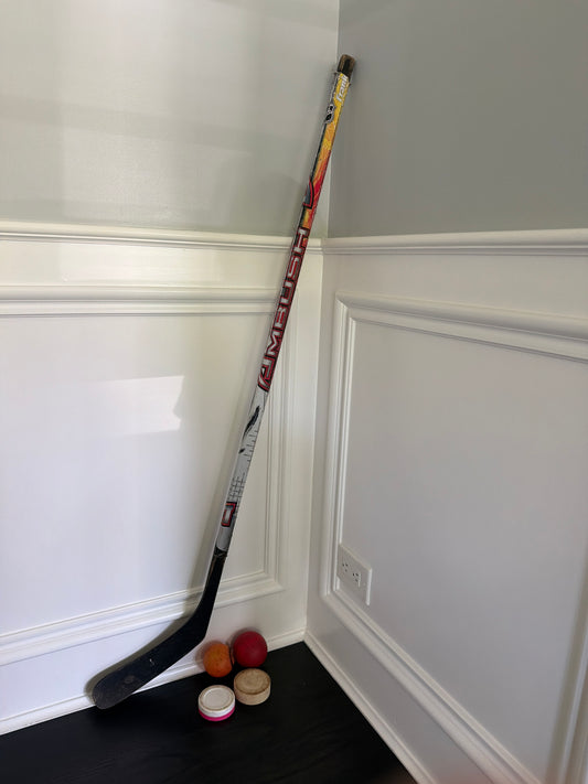 Wood street hockey stick 46 stick 2 plastic puck