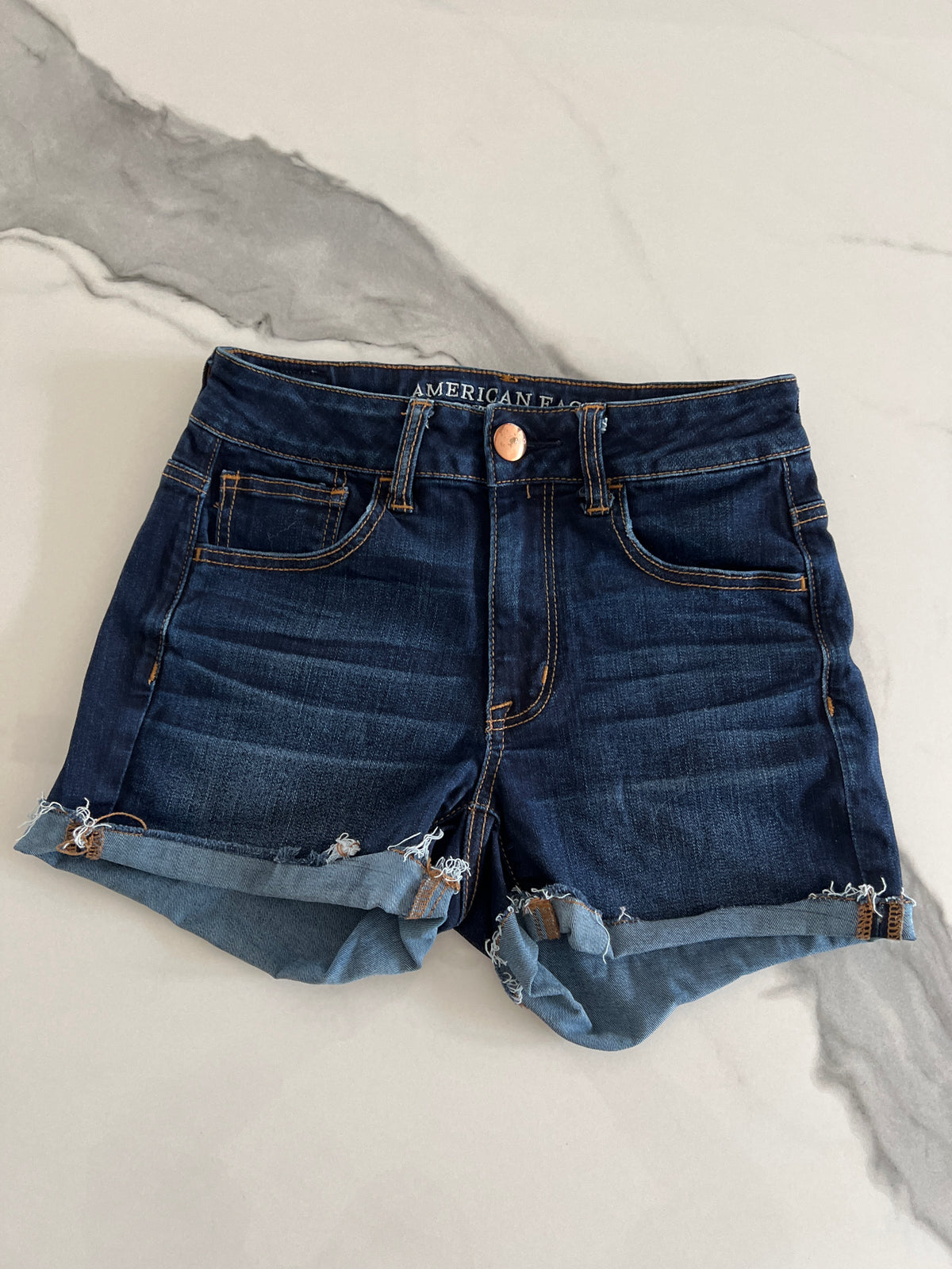 American Eagle jean shrt Sz2 hi-rise shortie - size Junior - XS (0/1)