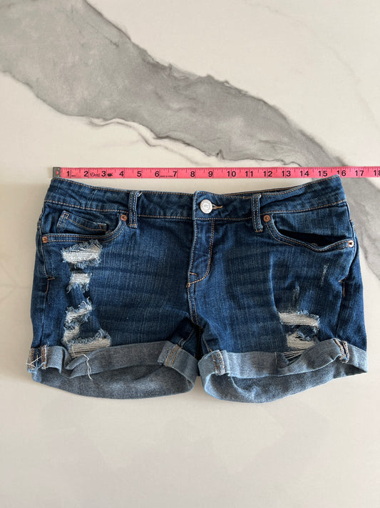 Aeropostale jean shrts Sz8 midi strtch ripped - size Junior - M (7/9)