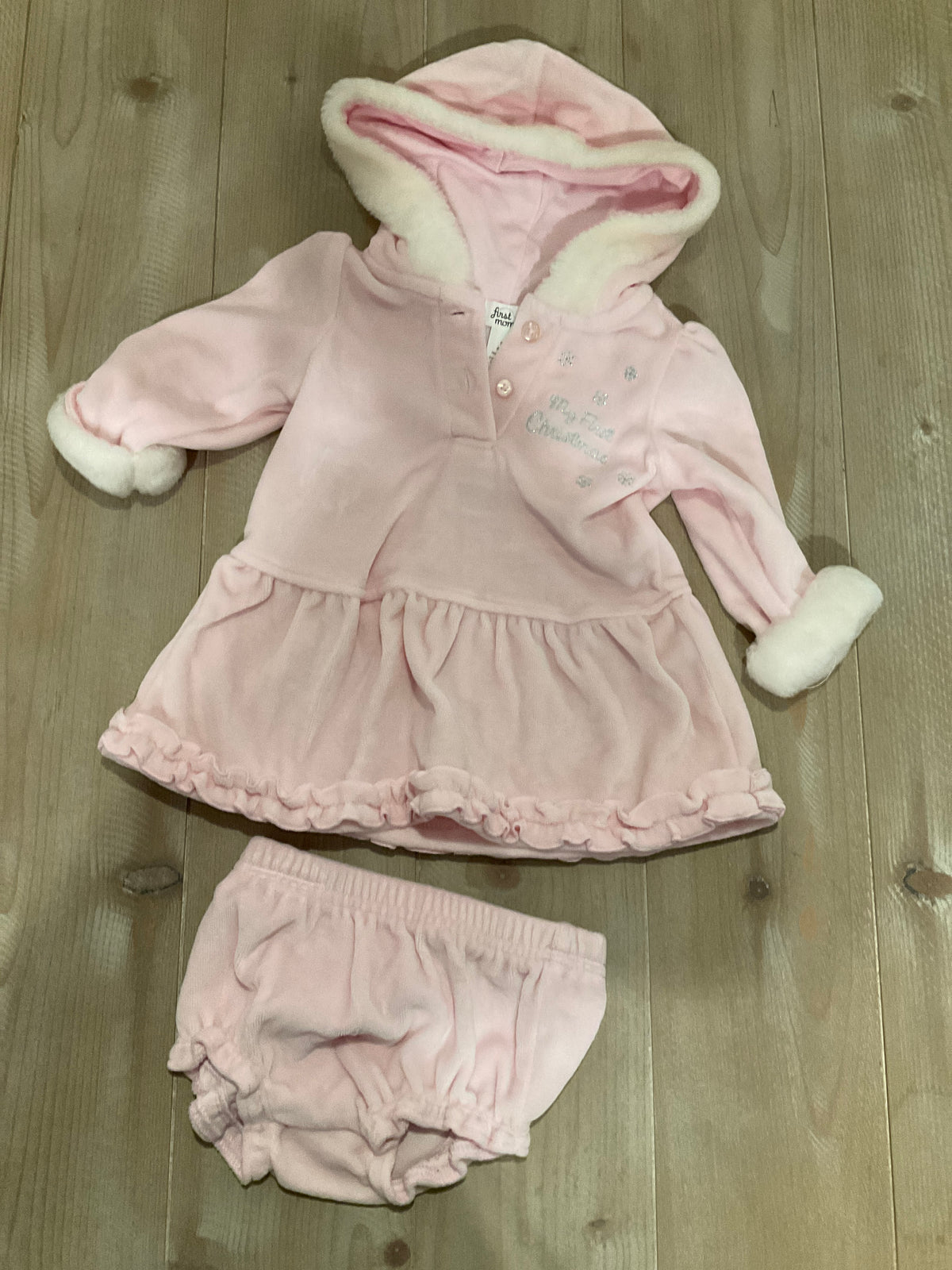 FIRST MOMENTS DRESS PINK WHOOD - size Month - 0-3 / 3M