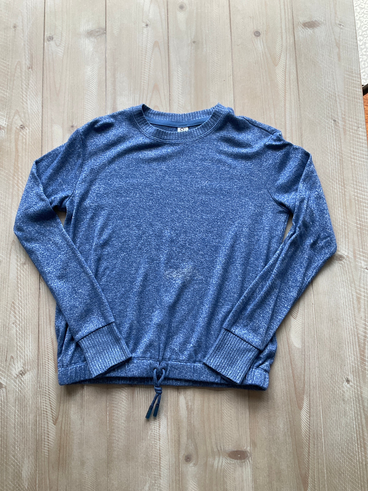 ATHLETA GIRL BLUE CREW TOP - size Youth - 8 (M)