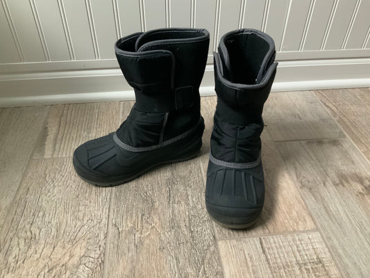 Cat & Jack Black snow boots - size Shoes - Kids 1