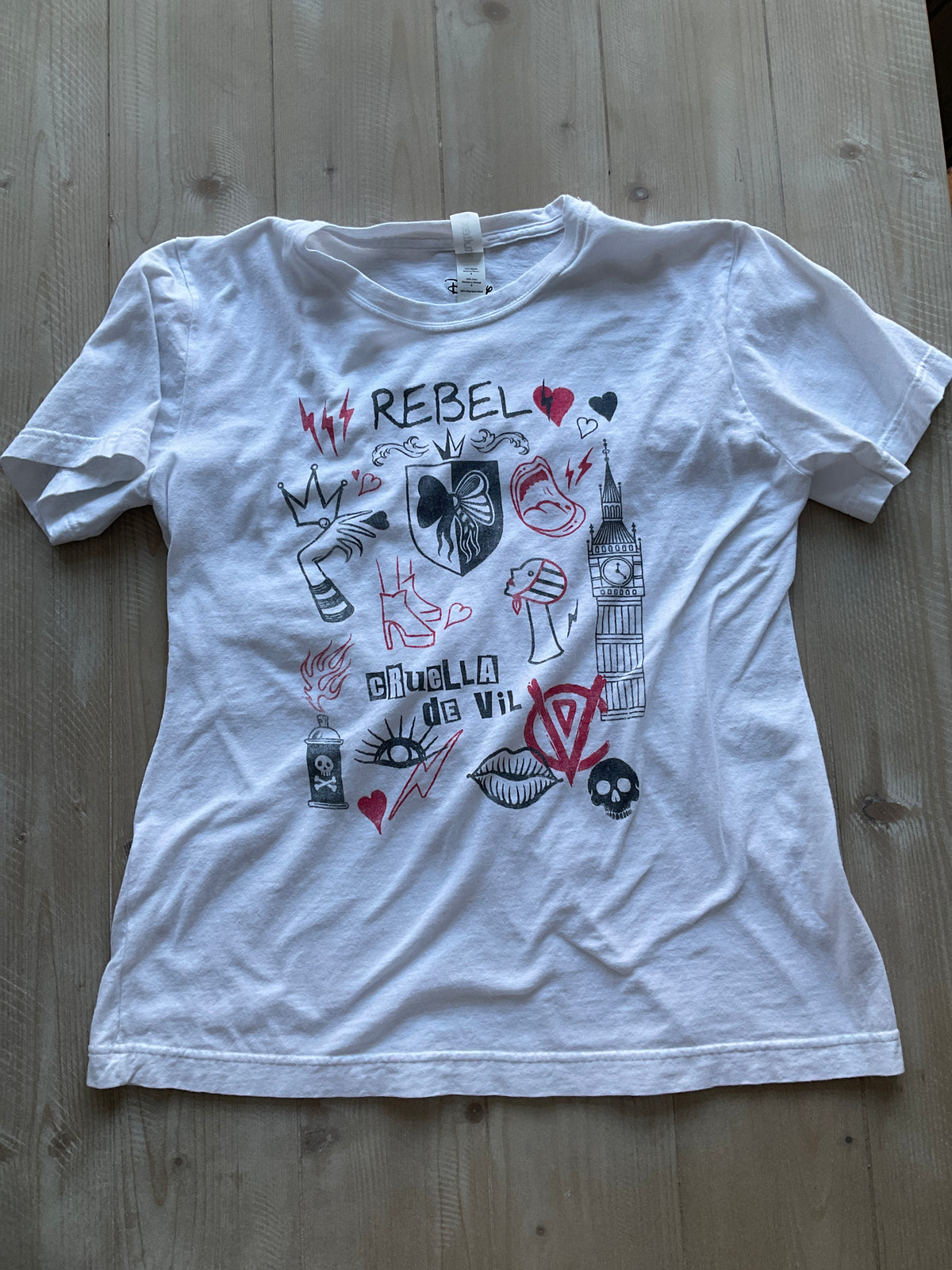 DISNEY CRUELLA SHIRT WHITE COTON TEE - size Junior - L (11/13)