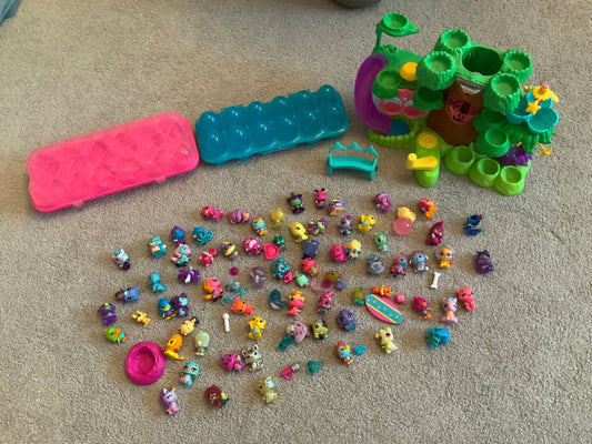 Hatchimals tree And a bundle of animals