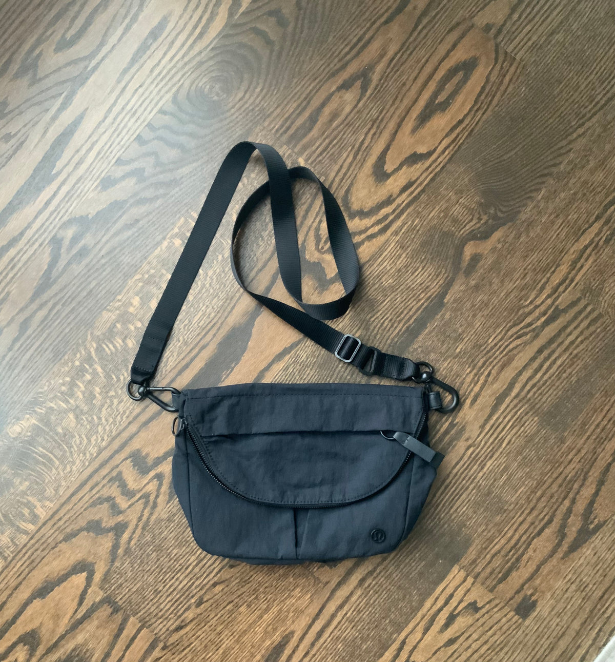 Lululemon crossbody purse all black