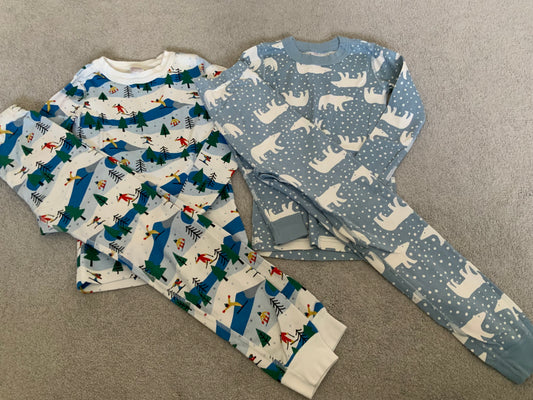 like new Hannah andersso skiing and polar bear - size Youth - 8 (M)