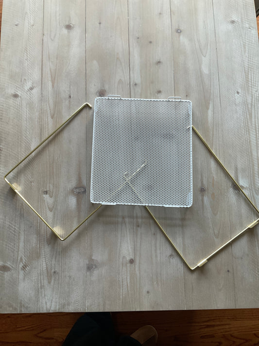 LOCKER SHELF WHITE W/GOLD LEGS