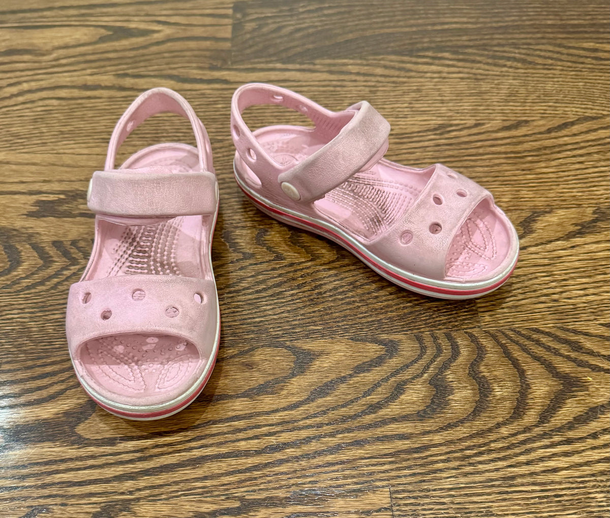 Light pink croc sandals - size Shoes - Toddler 10