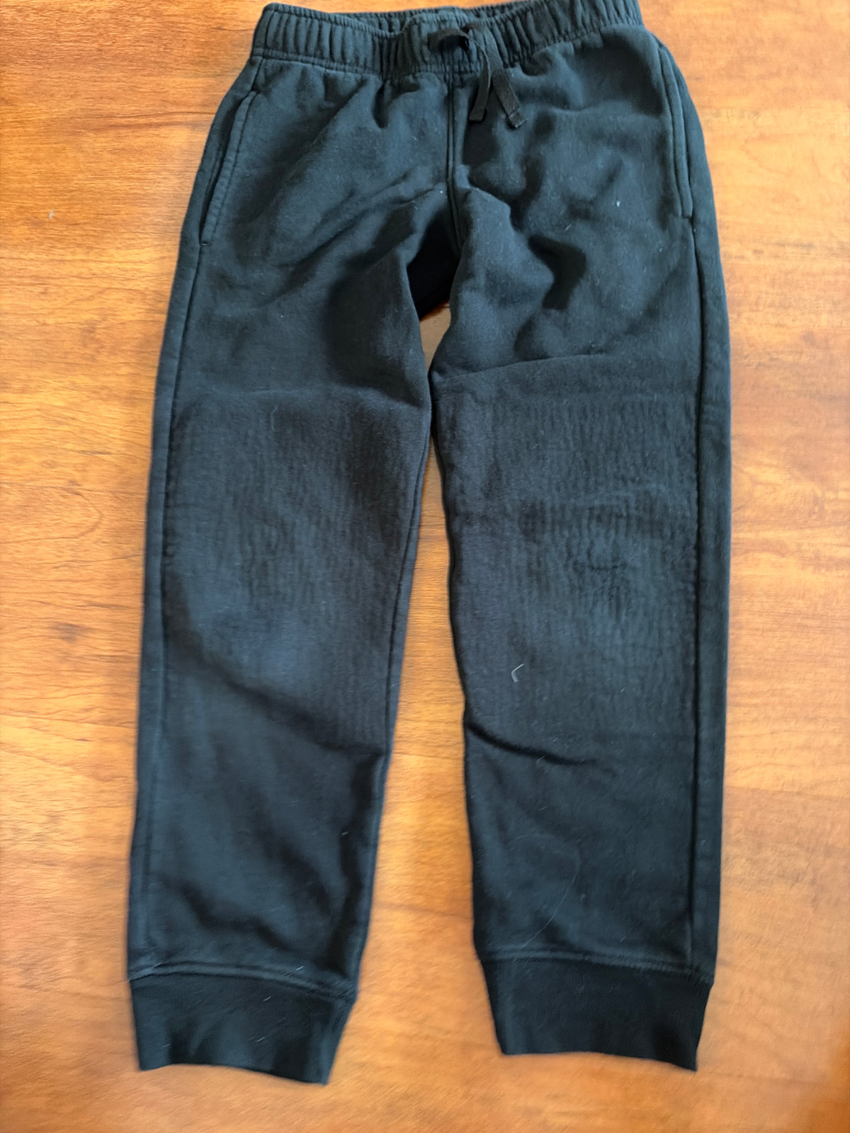 Cat & Jack black sweat pants, Sz M (8) - size Youth - 8 (M)