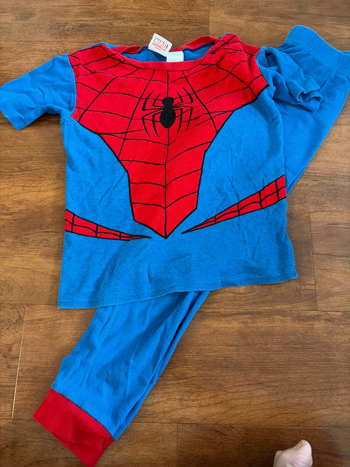 Spider-Man Pjs SS Fits like 8, tag 10 - size Youth - 8 (M)