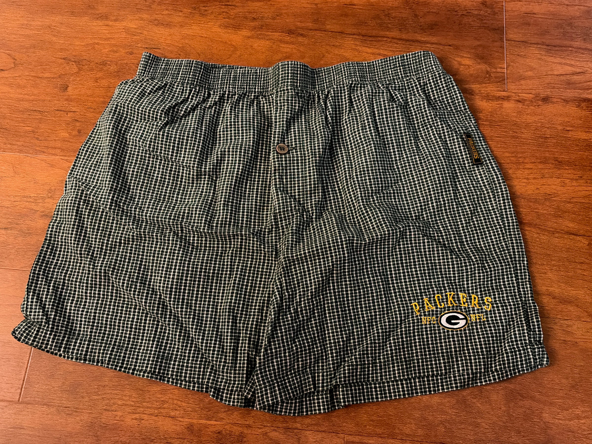 Green Bay Packers green shorts Sz L - size Teen/Men - L (36-38)