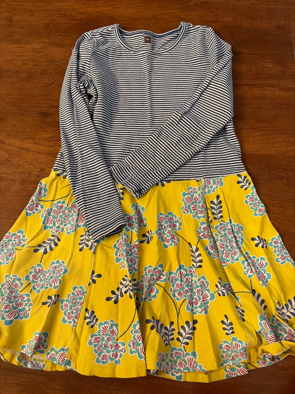 Tea Sz 8 blue stripes & yellow florals dress - size Youth - 8 (M)