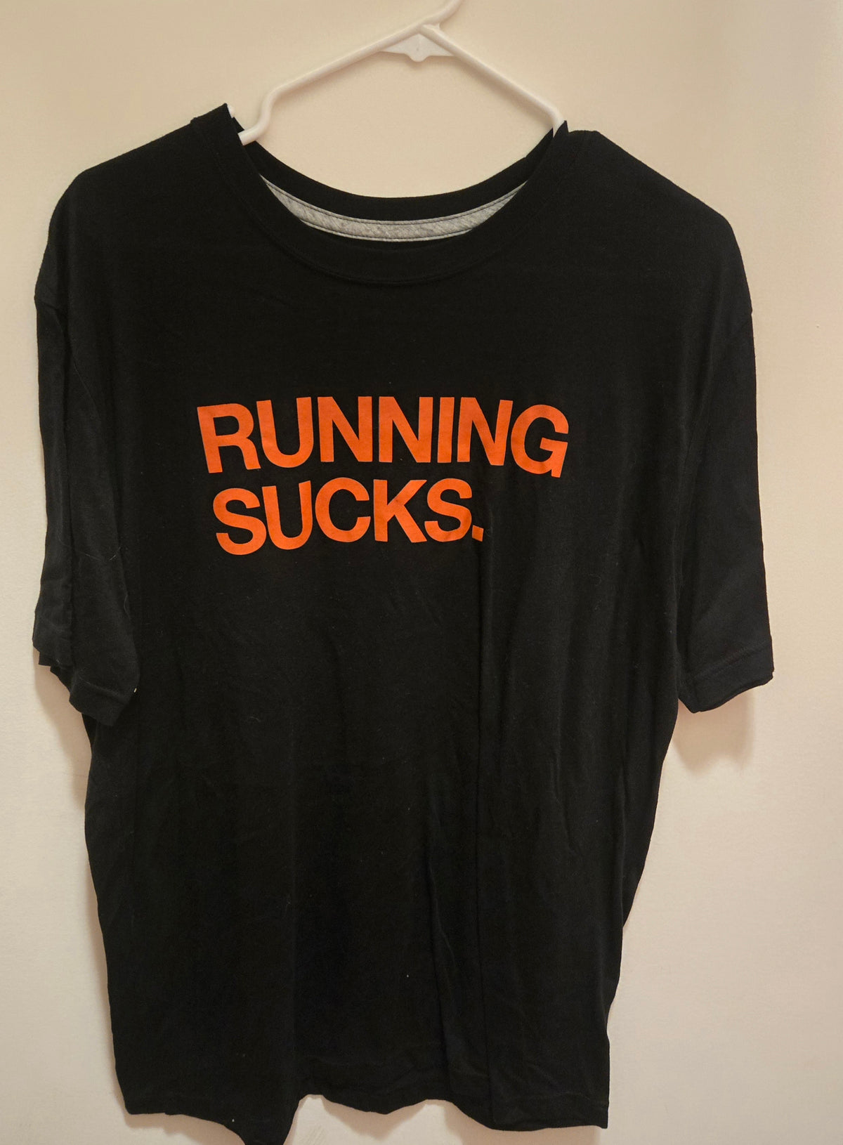Nike Running Sucks - size Teen/Men - XL (40-42)
