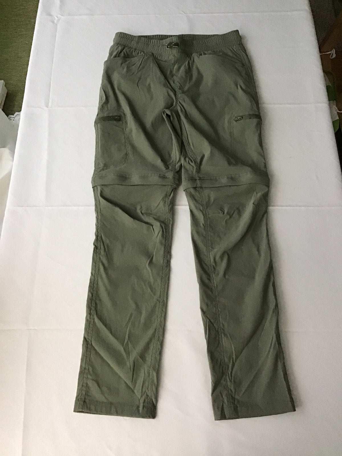 Eddie Bauer green pants Convert to short-6 packe - size Youth - 14 (XL)