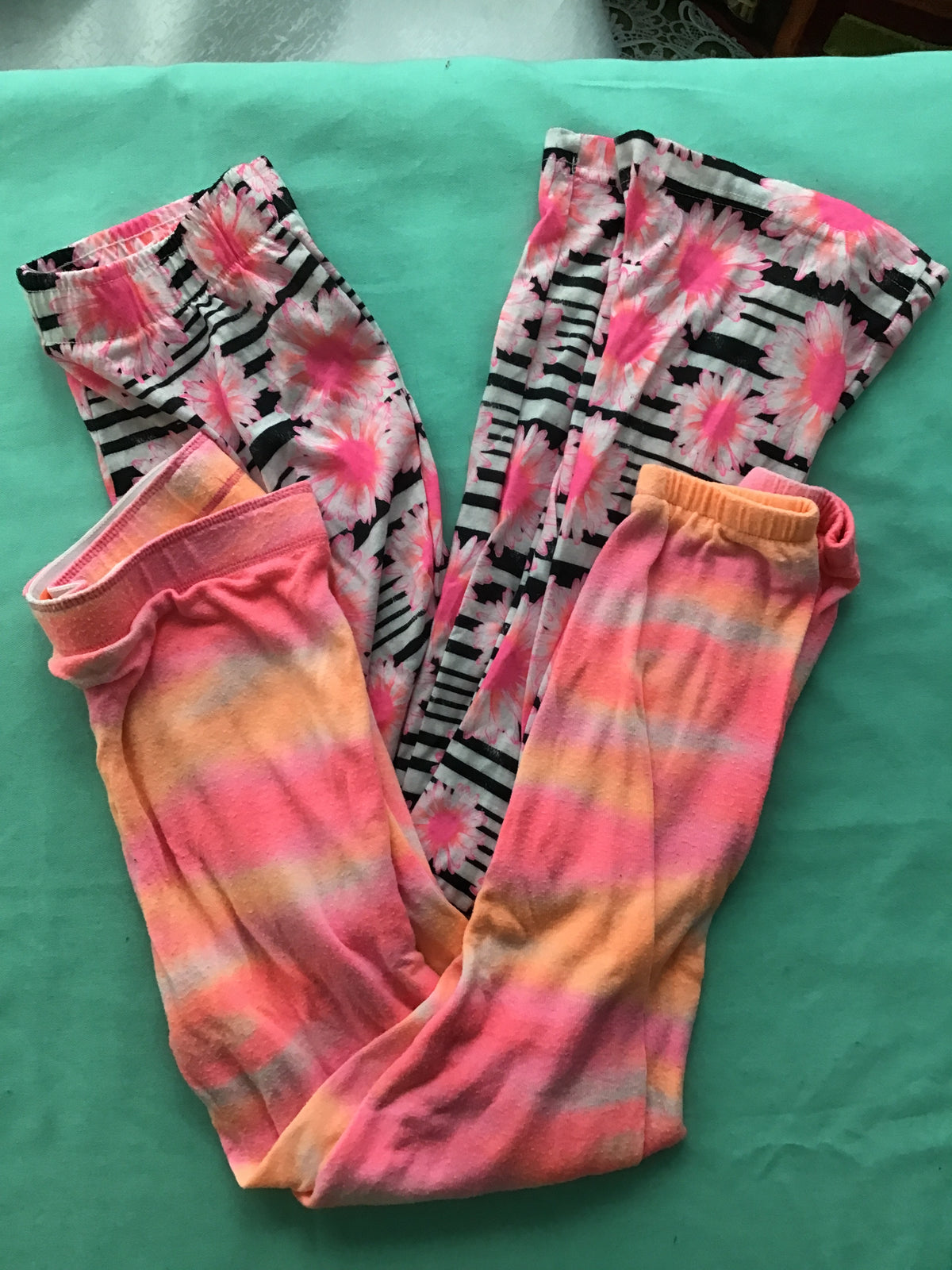 2 pajamas pants size 10 Pink and orange - size Youth - 10 (L)