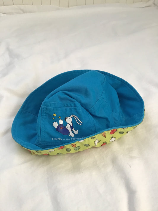 Bucket hat double side Blue and green w/ bunnie - size Youth - 5 (XS)