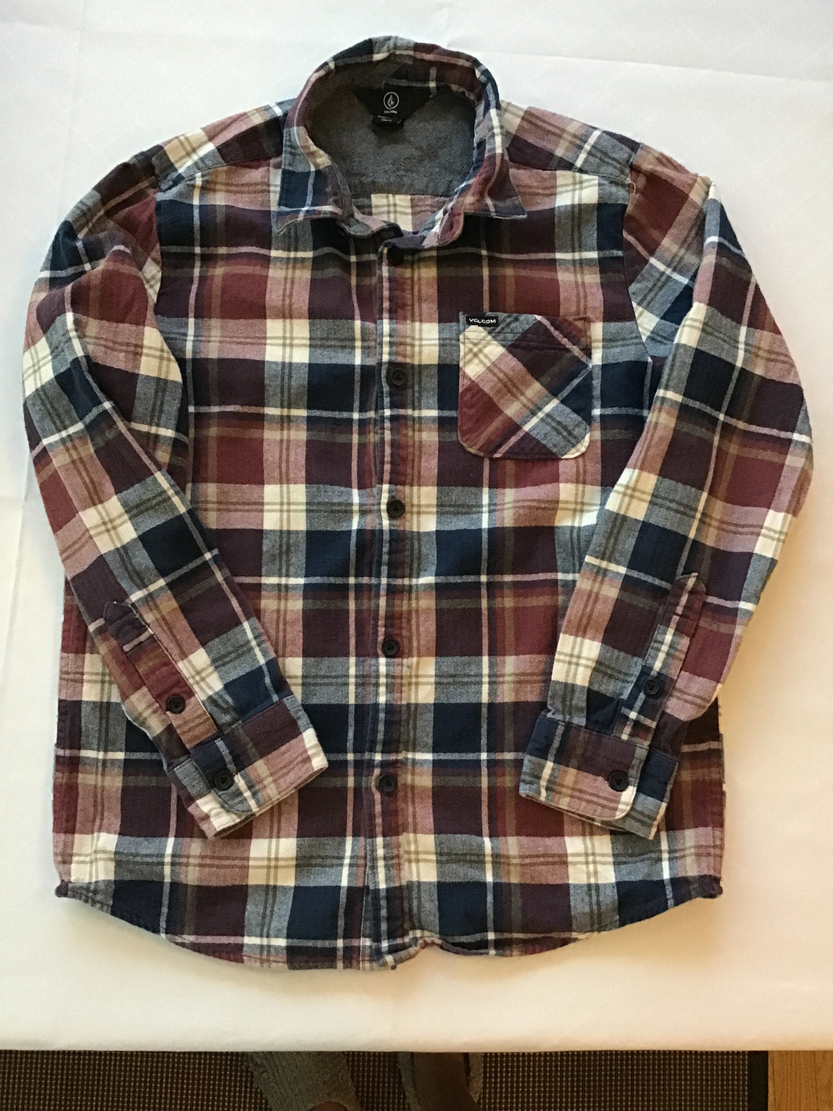 Volcom button shirt Plaid navy- bordo - size Youth - 14 (XL)